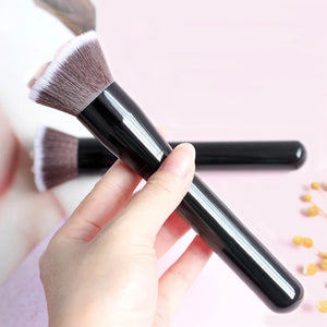 Cat’s Claw Multifunctional Makeup Brush – Foundation & Blush