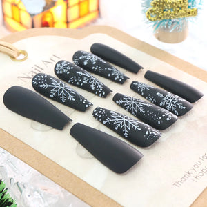 24pcs Black premium fake nails Simple white snowflakes Middle ladder Fully covered fake nails Christmas artificial false nails